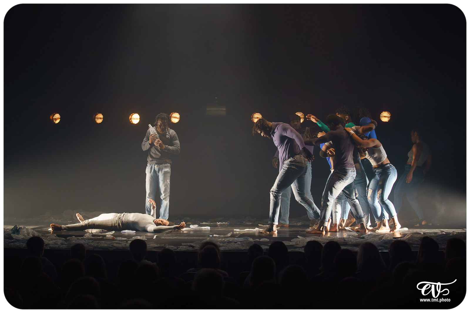 YÉ ! (L'EAU) (CIRCUS BAOBAB)